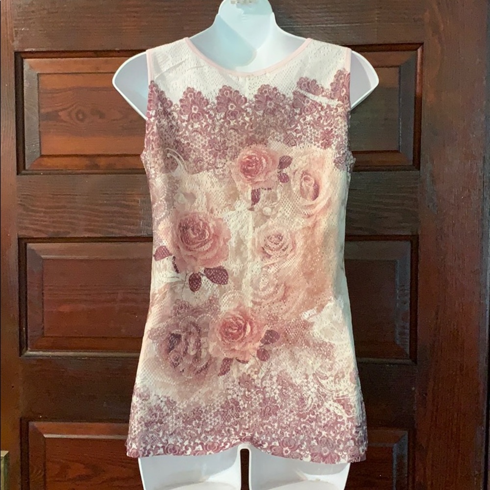 Elle Mode Sleeveless Rose Top👠 - Picture 6 of 11